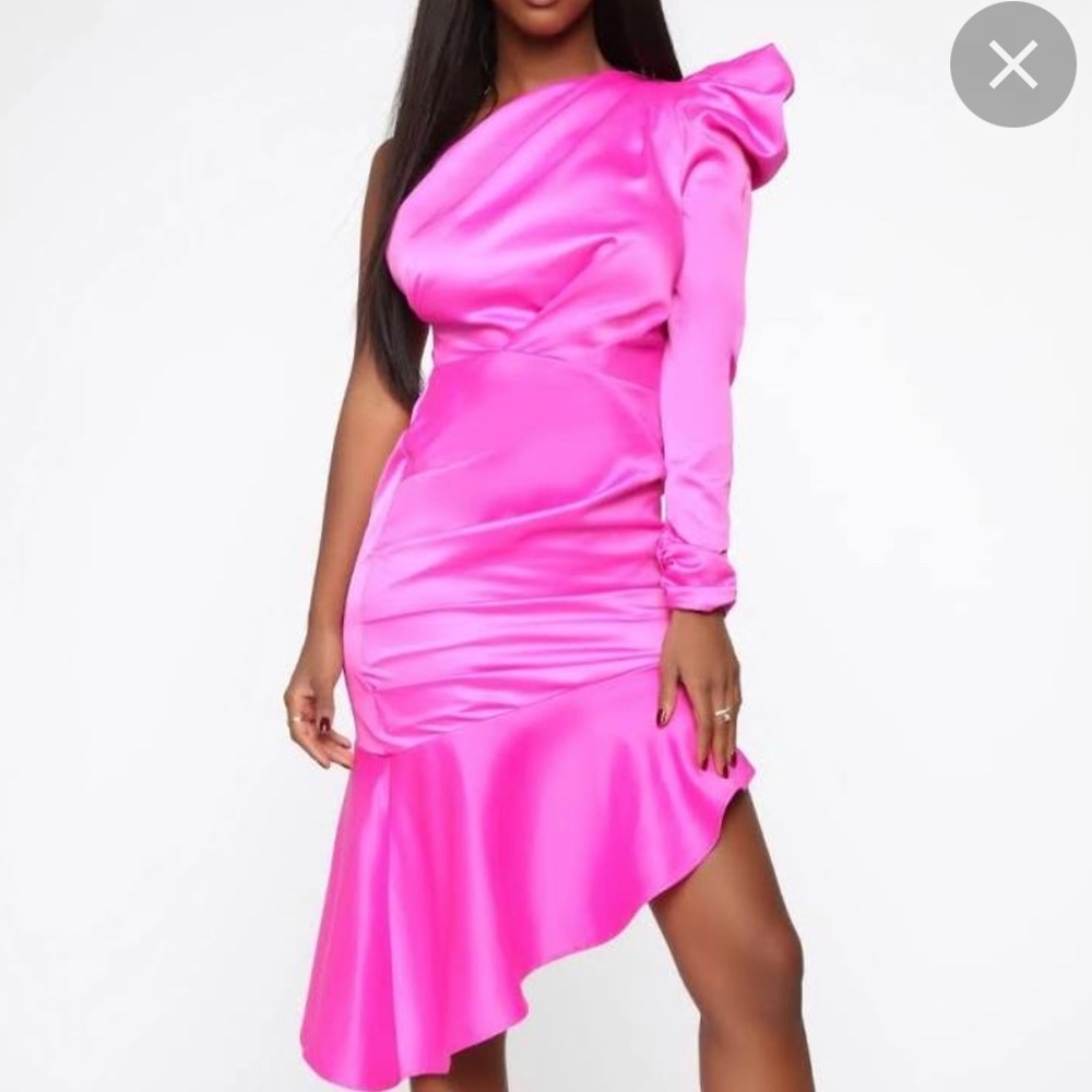 FASHION NOVA X CARDI B LTD EDITION STRETCH RUFFLE 1 SHOULD BODYCON MIDI DRESS S